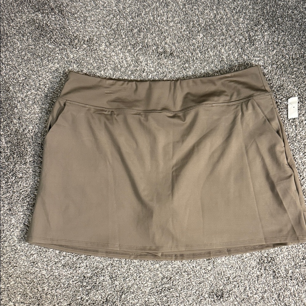 Tommy Bahama Tan NWT skort